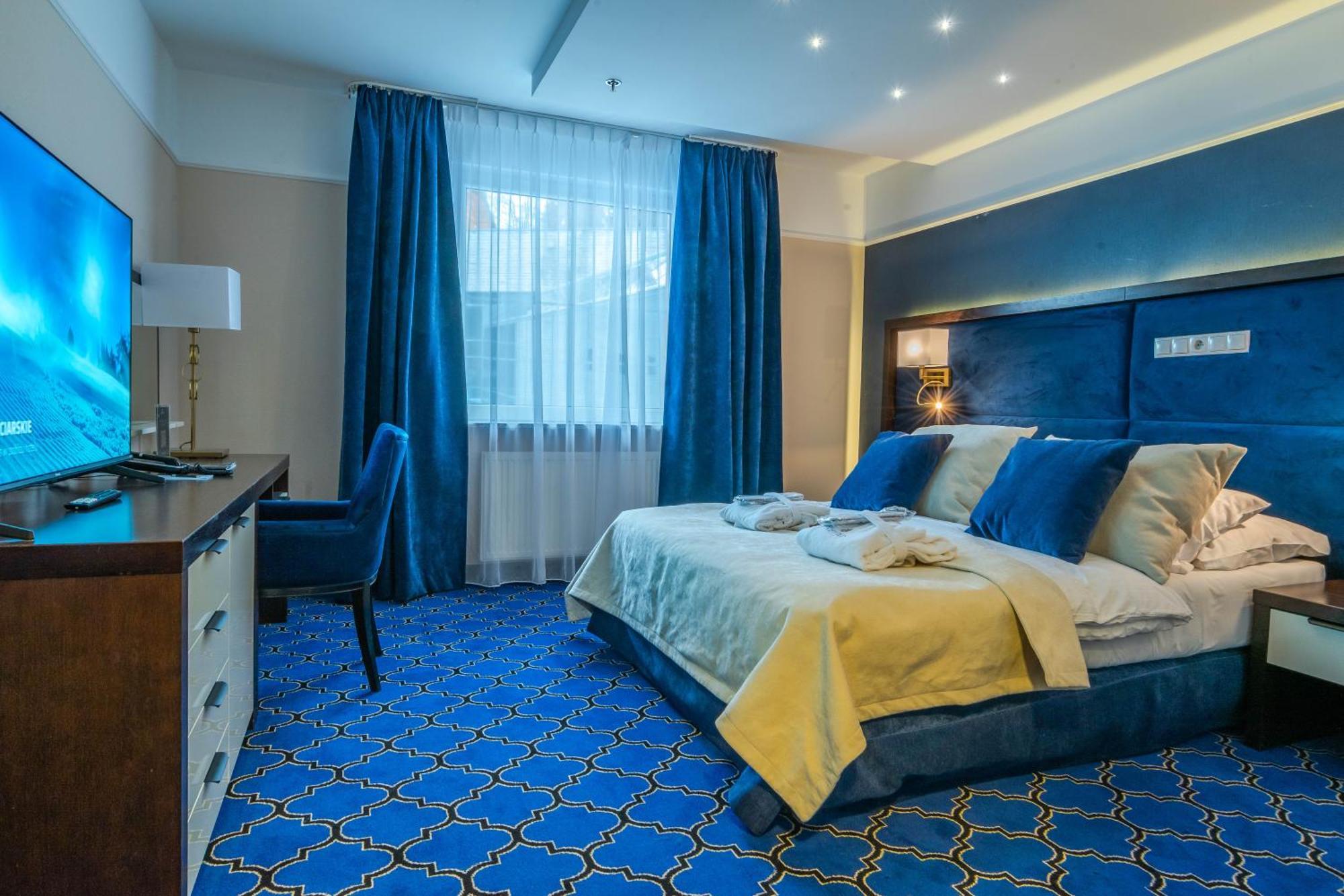 Hotel Czarny Potok Resort Spa & Conference Криница-Здруй Екстериор снимка