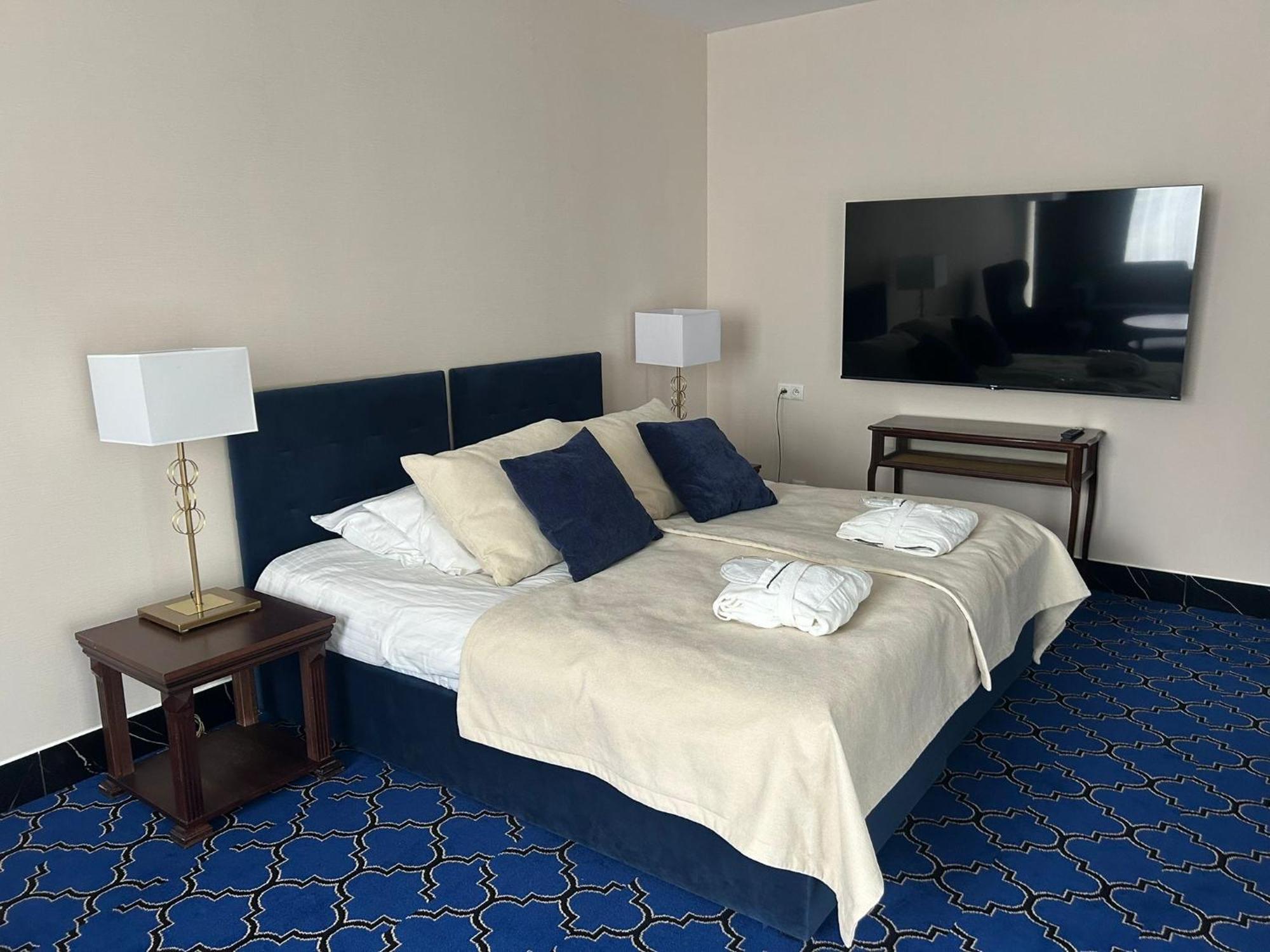 Hotel Czarny Potok Resort Spa & Conference Криница-Здруй Екстериор снимка