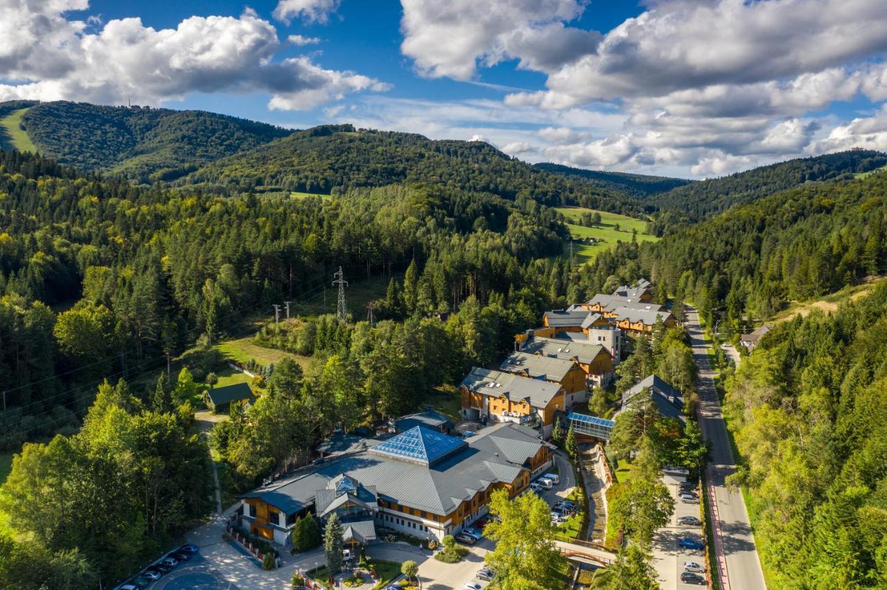 Hotel Czarny Potok Resort Spa & Conference Криница-Здруй Екстериор снимка